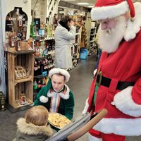 De Kerstman en Kerst Elf uitdeelactie