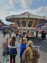 Kermisattractie huren : Zweefmolen Bakker