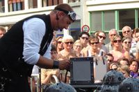 Straattheater boeken of inhuren